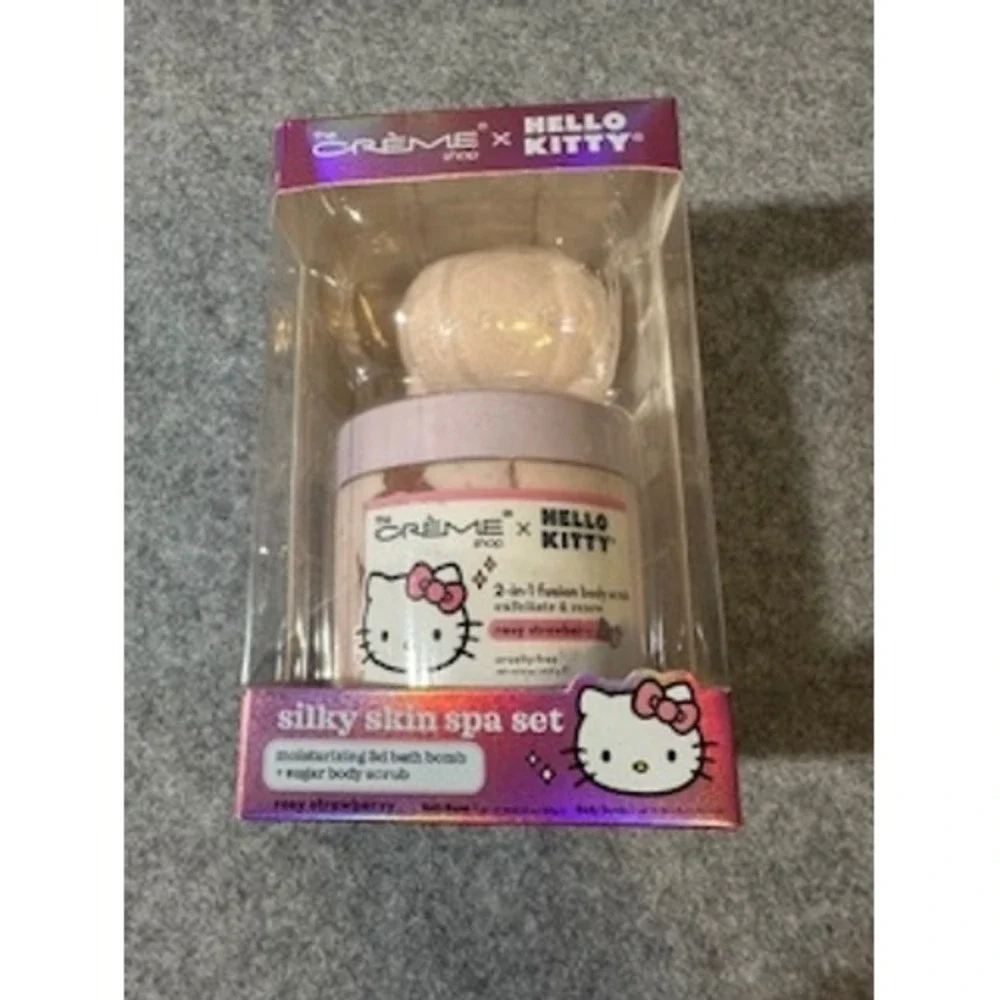 The Creme Shop x Hello Kitty Silky Skin Spa Set Rosy Strawberry Bath Bomb Scrub